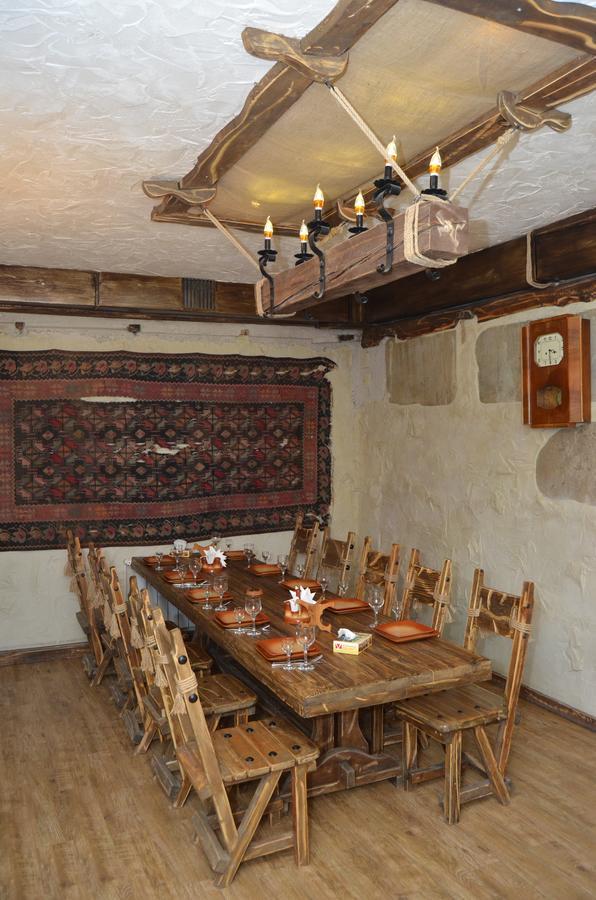 Vale Hotel&Restaurant Complex Gjoemri Buitenkant foto