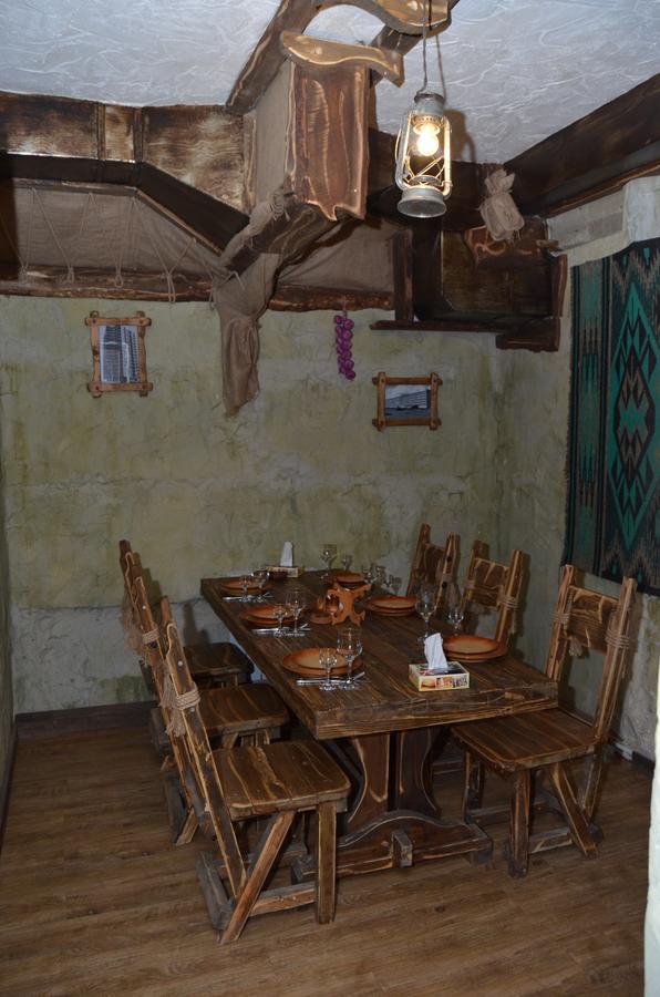 Vale Hotel&Restaurant Complex Gjoemri Buitenkant foto